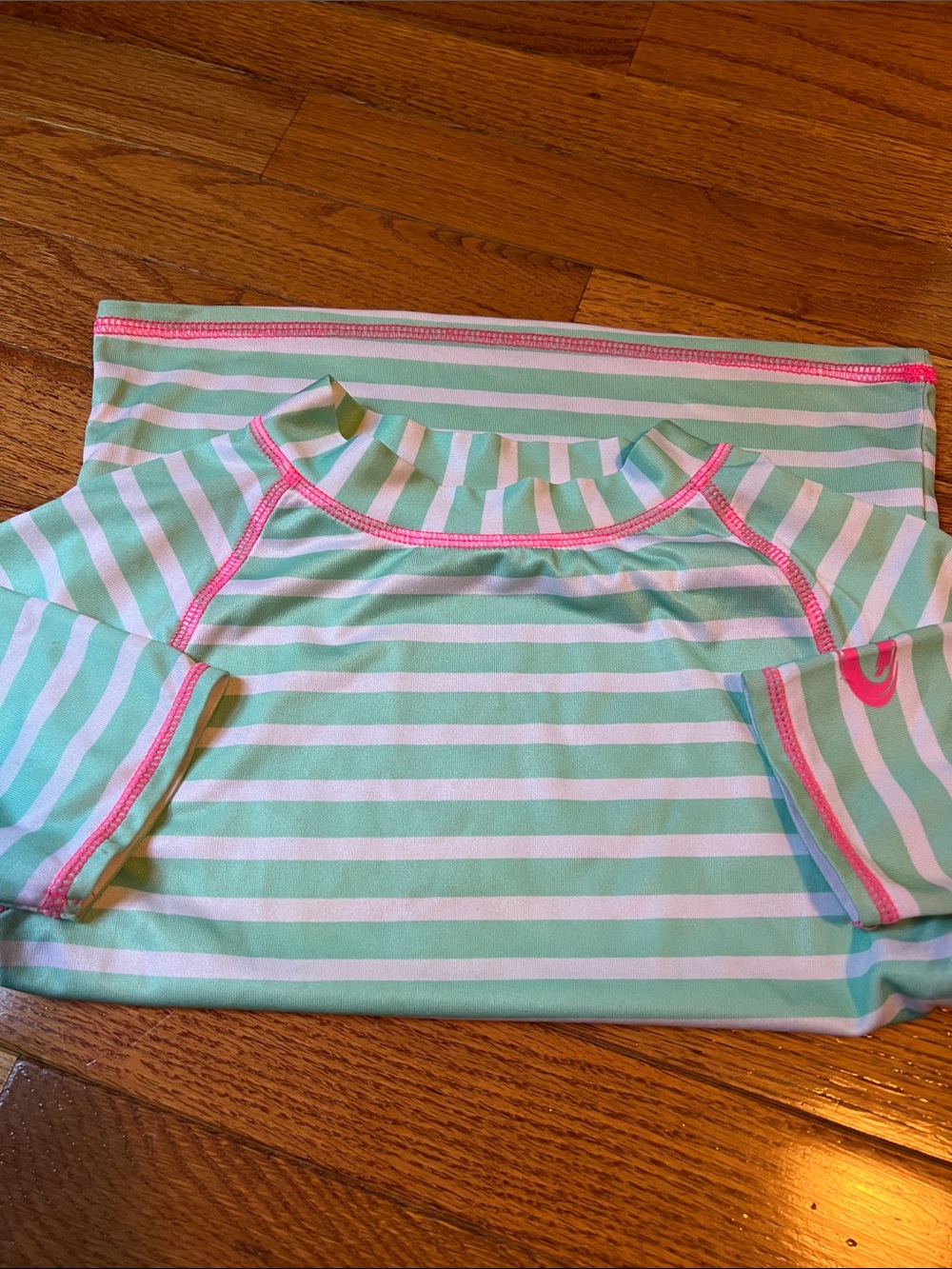 O'Rageous! Mint & White Striped Rash Guard with Pink Stitching size XS 6/6X - Picture 14 of 16